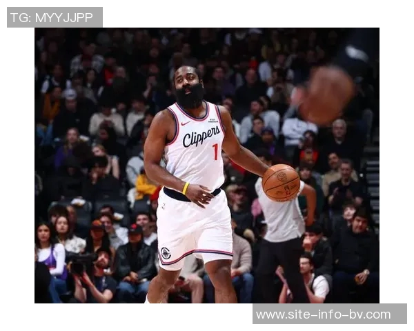 哈登首节火力全开独得14分助篮网迎来强势开局